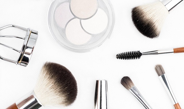 igiene trucco pulizia pennelli sanificazione strumenti bellezza